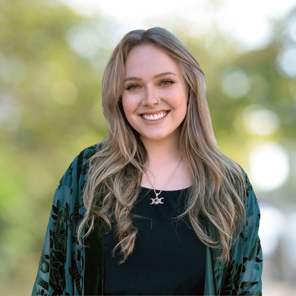 Sydney Weigand Headshot